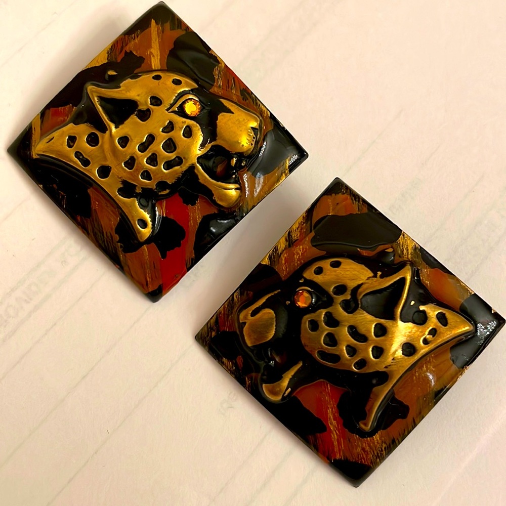 Vintage leopard earrings